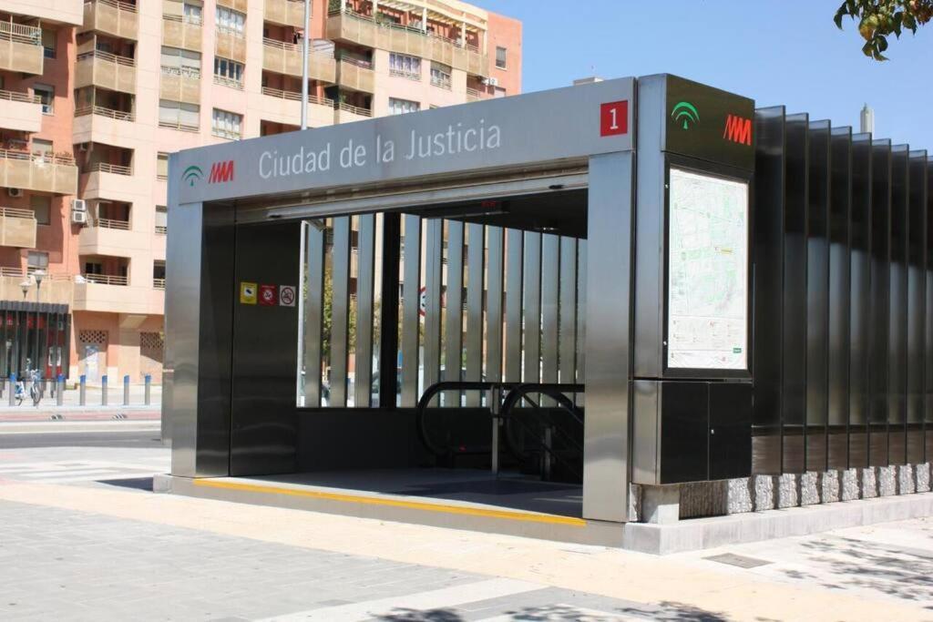 Precioso Alojamiento En La Mejor Zona De Malaga Luaran gambar